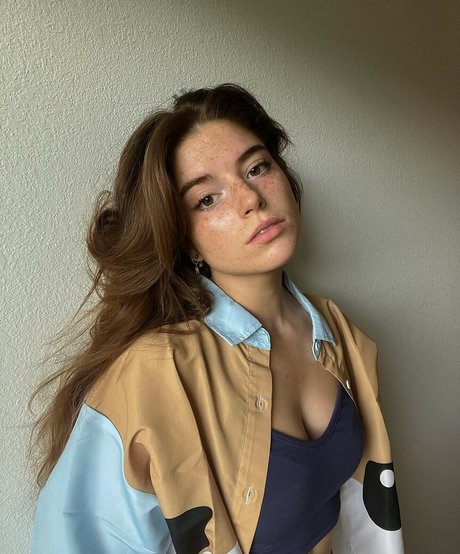 Hannah Stein star nice photos