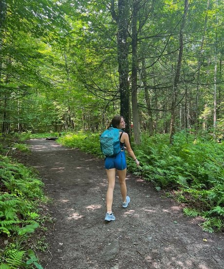 Hannah Stein pretty pornstar pictures