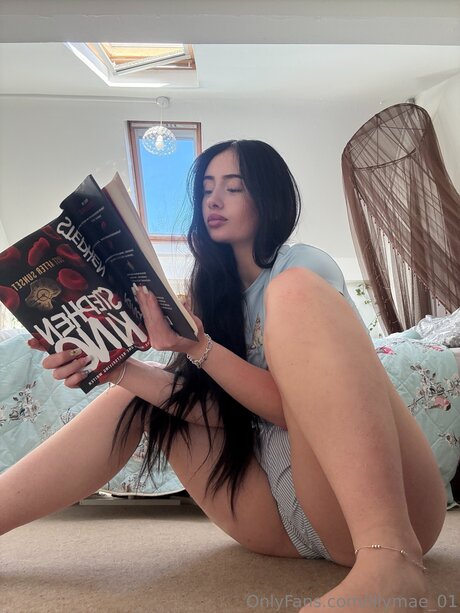 lilymae 01 nudes pornstar pic