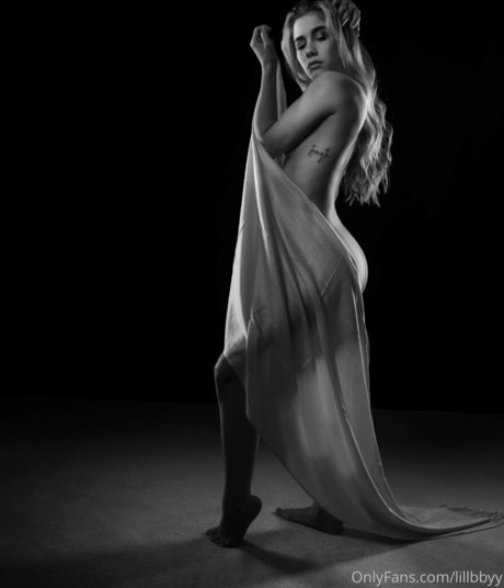 Lillbbyy best star galleries