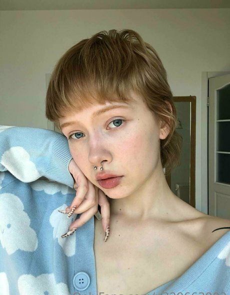 tiny tyan sex pornstar pictures