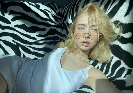 tiny tyan pornstar free galleries