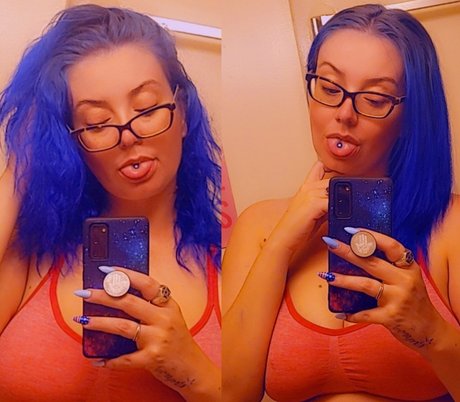 blubodygloss erotic pornstar archive