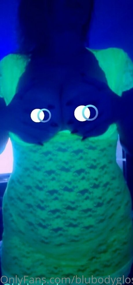 blubodygloss model best photo