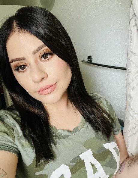 Vane Ochoa model hot pictures