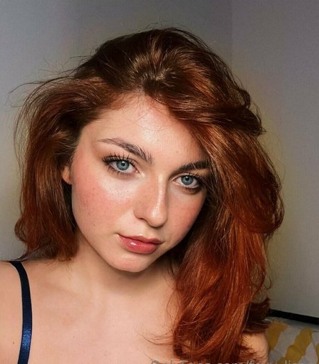 foxy lisaa nude star gallery