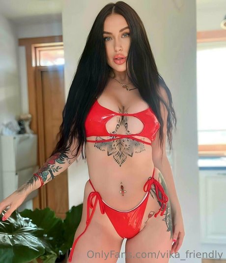 vika friendly star erotic photo