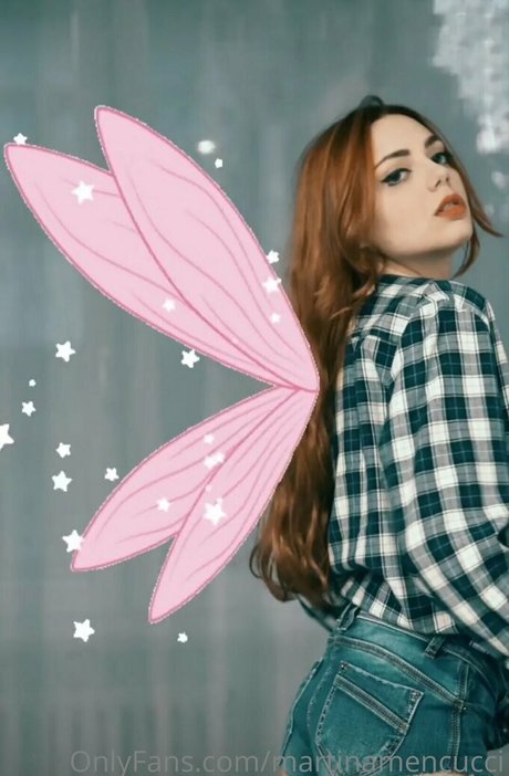 martinamencucci star naked archive