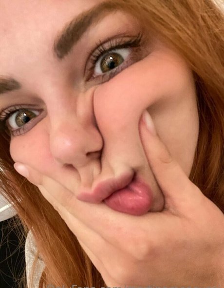 martinamencucci sex actress gallery