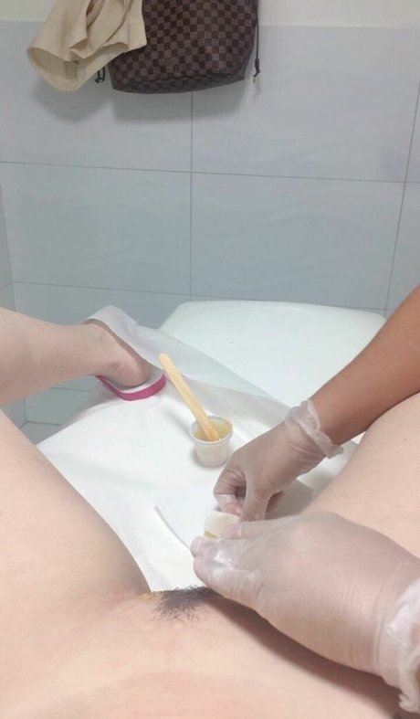 Blondie Flavor model perfect pic