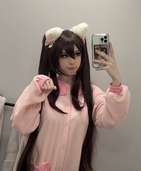 emiki28 model sex picture