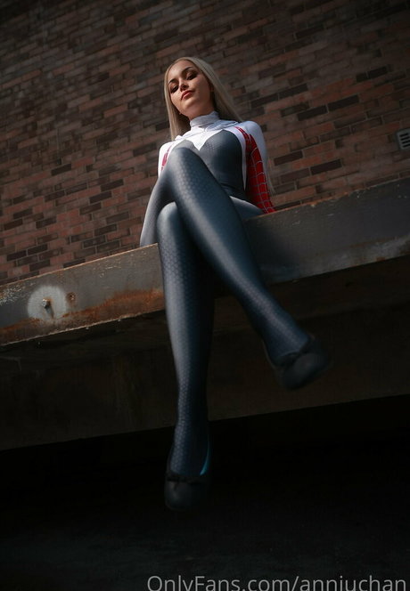 Annju Chan top model picture