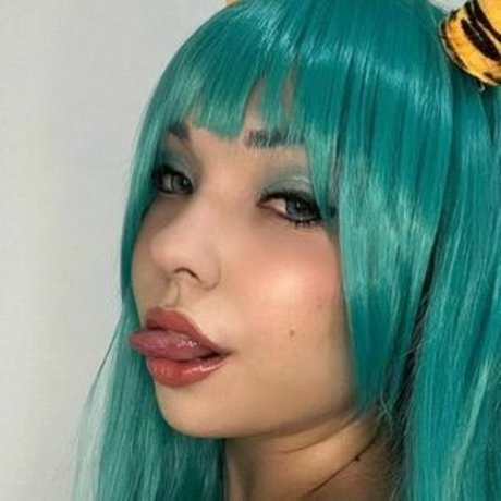 Nyawmilk beautiful model pics