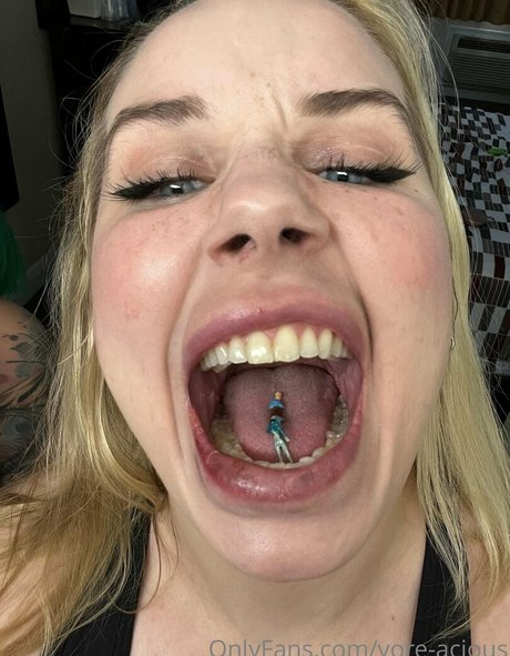 vore acious clips naked star gallery