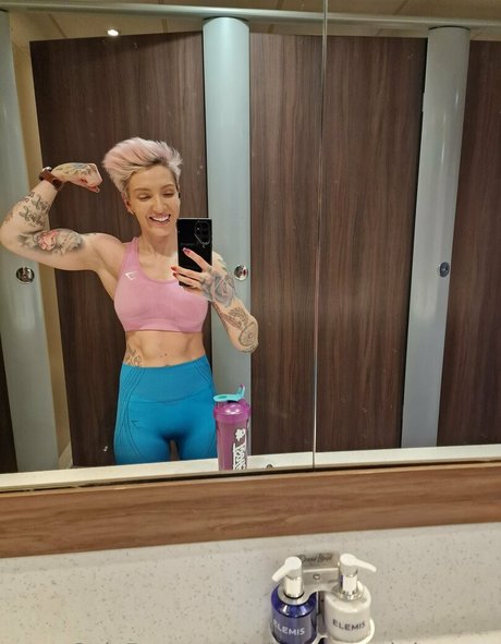 who on earth is anna naked model galleries