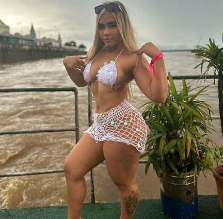 Ana Caroline star top pics