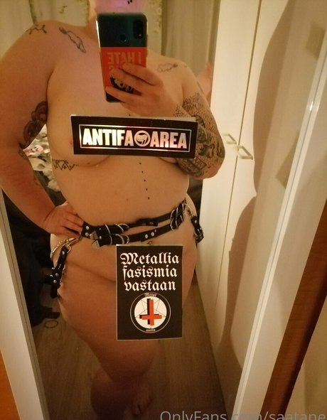 saatane sexy star galleries