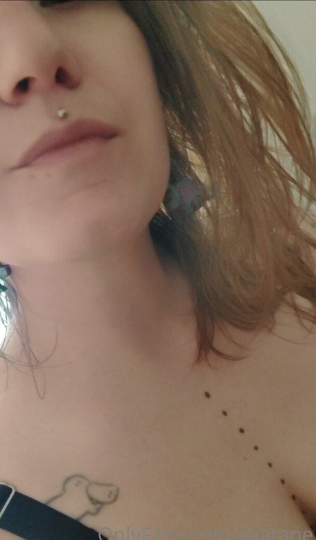 saatane sex model pics