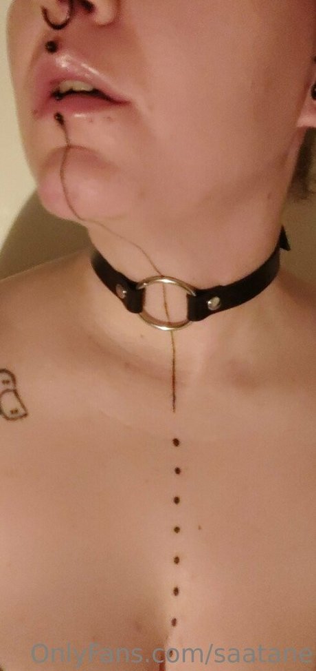 saatane model sex photos