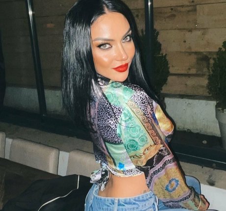 neskaranow free model picture