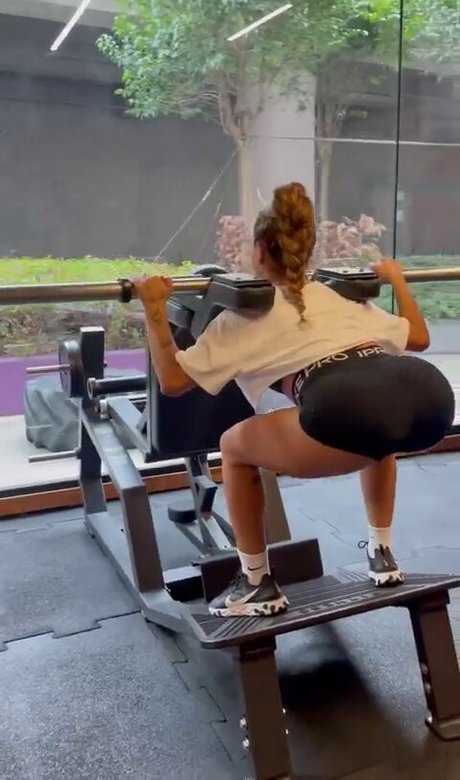 neskaranow beautiful actress image