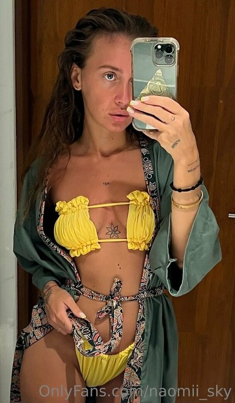 cutienaomi xxx pornstar photo