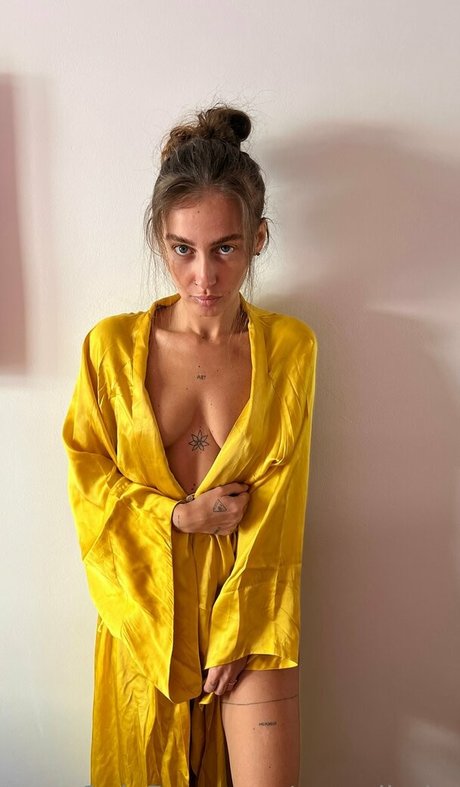 cutienaomi model pretty pics