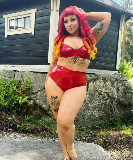 novathenerdfree model free images