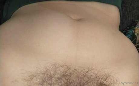 bybldek model free picture