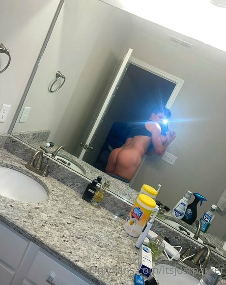 itsjustparker naked actress photo