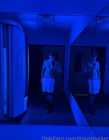 itsjustparker model xxx image