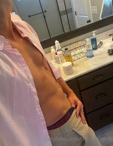 itsjustparker erotic pornstar photo