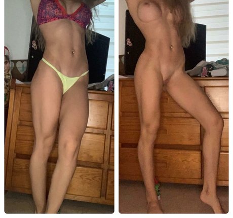 ablondiesplayground model top archive