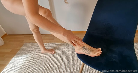 babestream actress galleries