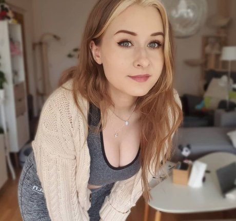 yaboielina pornographic actress photos