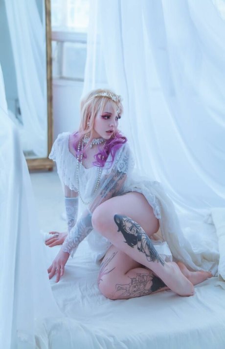 Faith chan beautiful model img