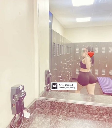 Haleyszklarz pretty star photos