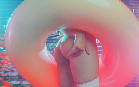 milashiroki nude star img