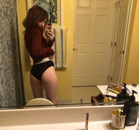 Snottea actress pictures