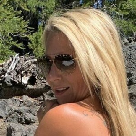 ainsleedivine porn model pics