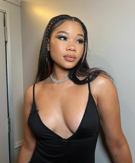 Storm Reid best star galleries