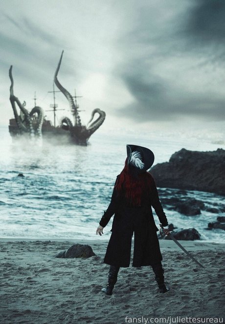 Juliettesureau star exclusive pictures