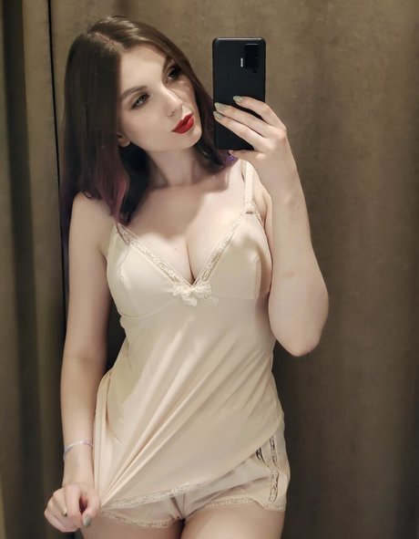 Lipisinkaaa star art photos