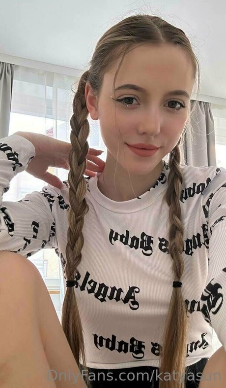 katyasun pornstar adult pics