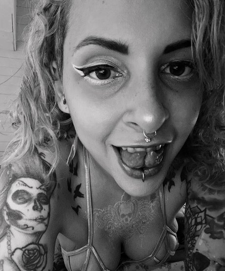 vanphell model hot gallery