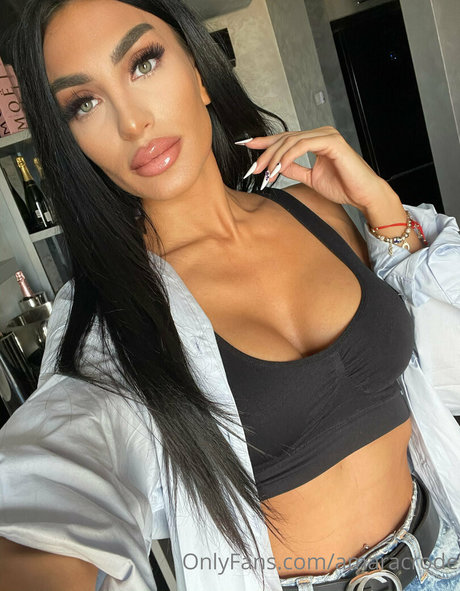 amaracrode beautiful pornstar img