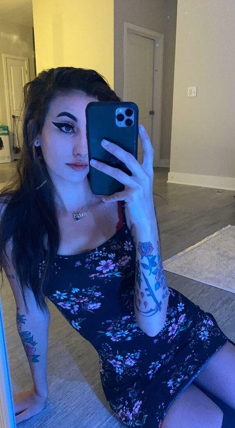 xrucial pornstar perfect pic