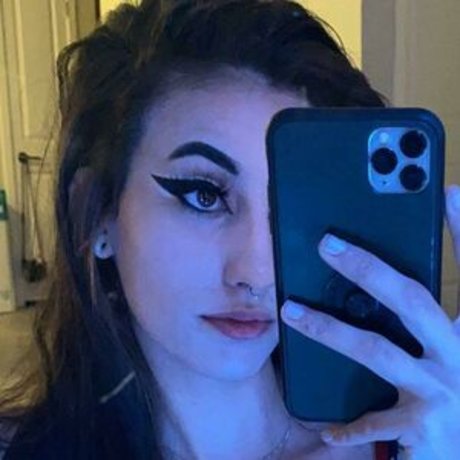 xrucial free model pic