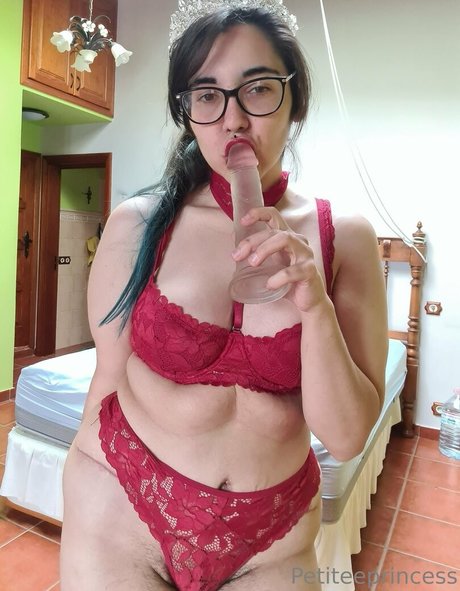 petiteeprincess Profile pic