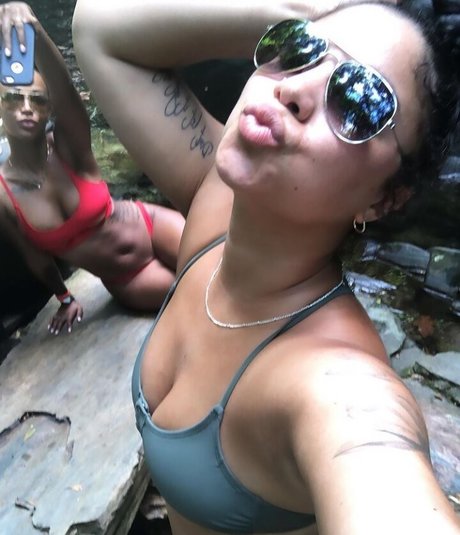 celmynam3 pornstar sexy photo